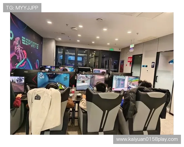 电竞真人秀LOL:观众为什么如此热衷观看电竞明星真实战场体验